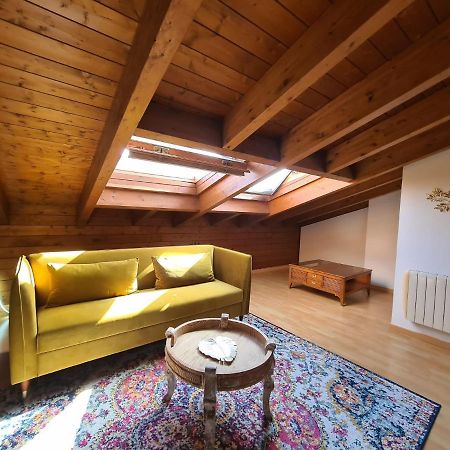 Apartamentos Dos Torres Numenor - Ático abuhardillado de madera Saragozza Esterno foto
