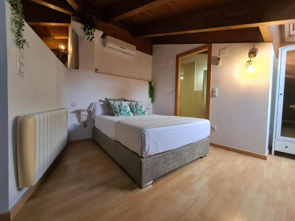 Apartamentos Dos Torres Numenor - Ático abuhardillado de madera Saragozza Esterno foto