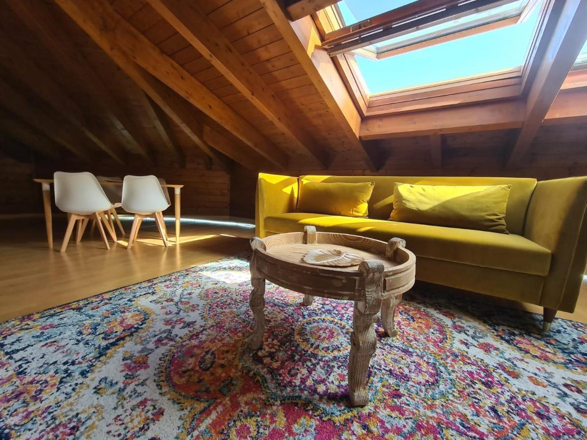 Apartamentos Dos Torres Numenor - Ático abuhardillado de madera Saragozza Esterno foto
